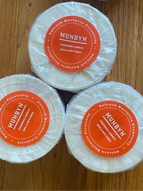 MUNBYN Thermal Label Rolls - White rectangular 2 by 1.25 inch Labels